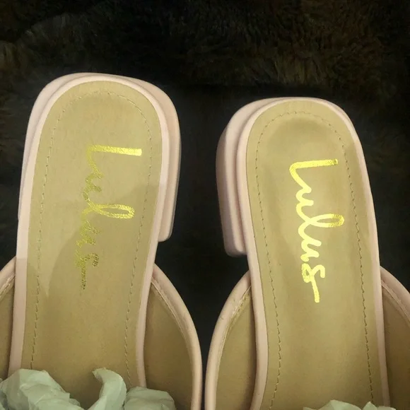Lulu’s soft pink mules, gently worn, size 10, beautiful pink color, comfortable - Picture 3 of 8